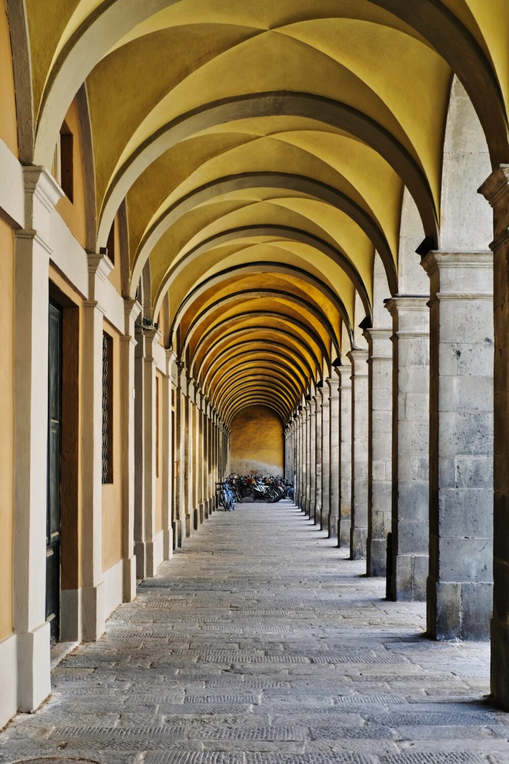 Lucca archways