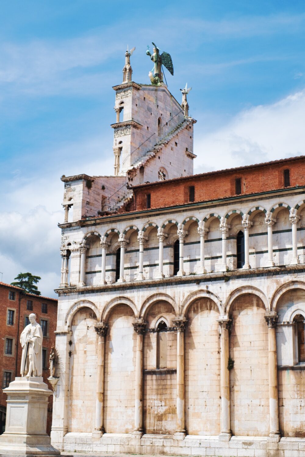 Lucca Chiesa di San Michele in Foro 